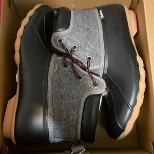 NWT, Sketchers Water resistant, Boat Shoes,sz9